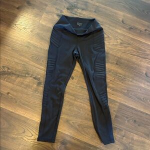 Athleta Delancey Motto Tight in Classic Black